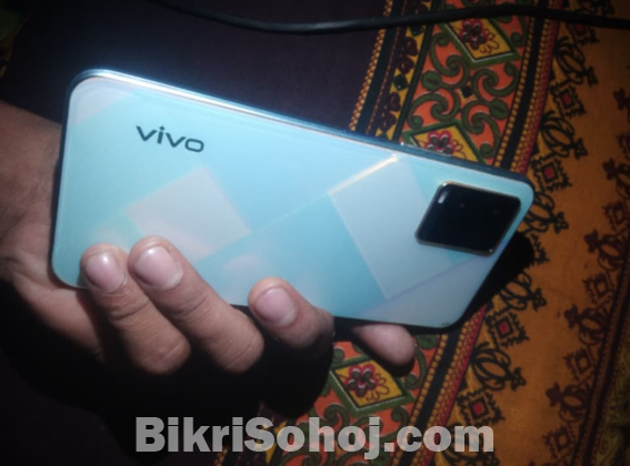 Vivo y21